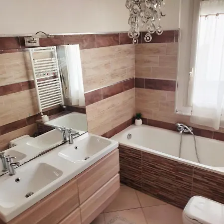 Vittoria Apartment